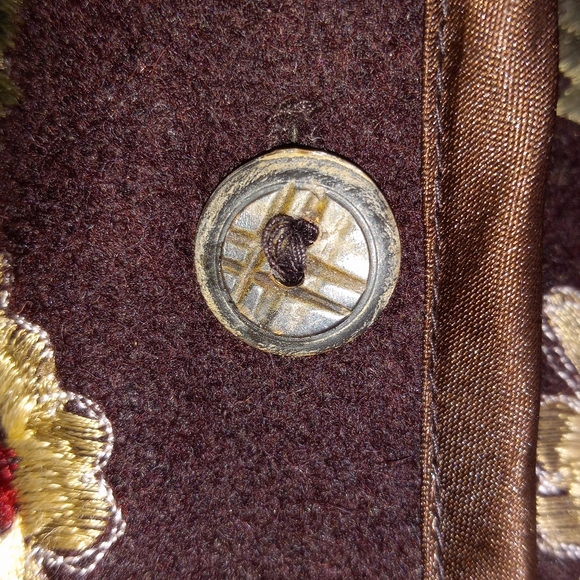 Embroidered Wool Vest New Direction - Picture 3 of 4